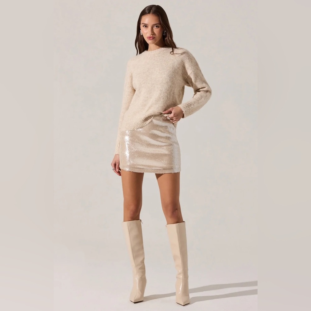 ASTR
DARBY MINI SKIRT | CREAM SEQUIN